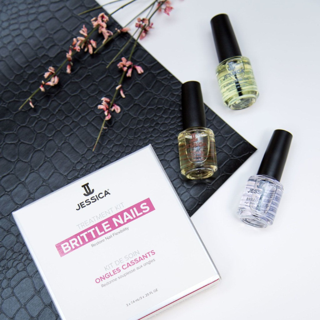 Jessica sada pro křehké nehty Brittle Nails Kit 3 x 7,4 ml